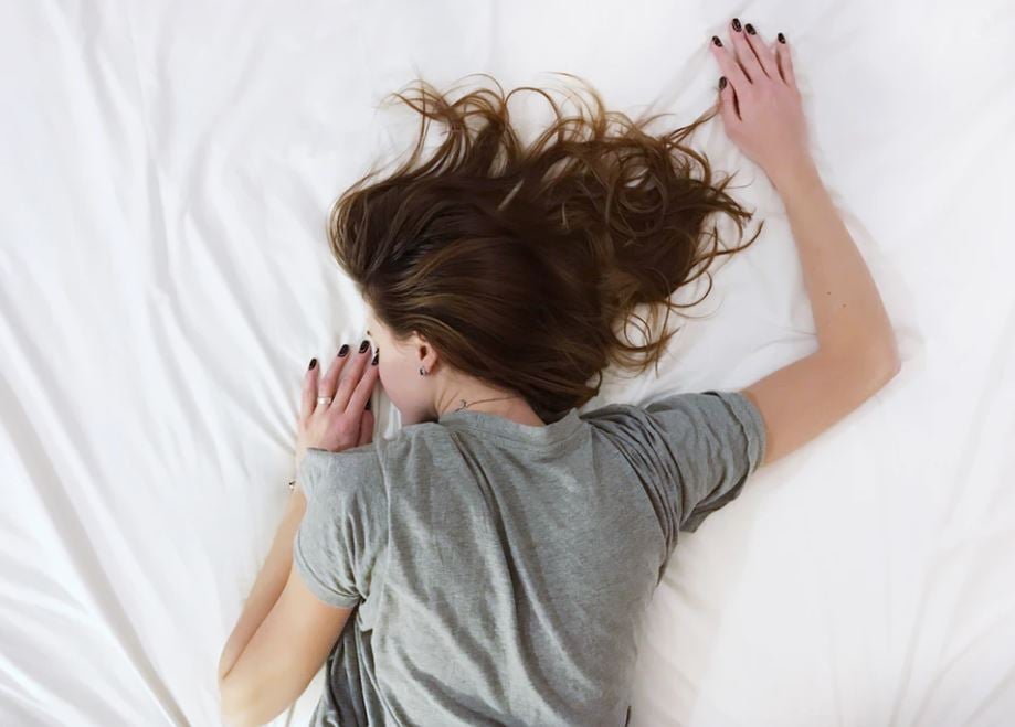 What Are the Best Sleep Positions for Reducing Back, Neck, and Limb Pain?